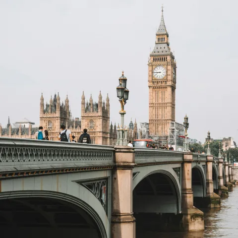 London © Alex Azabache / Unsplash