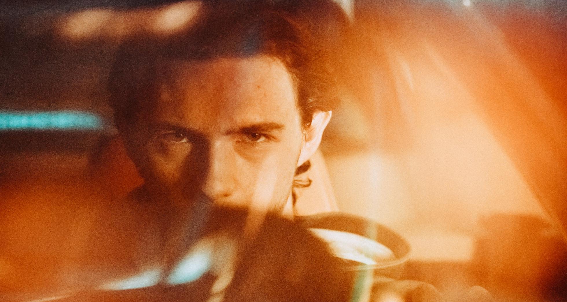 Petit Biscuit par Jonathan Bertin