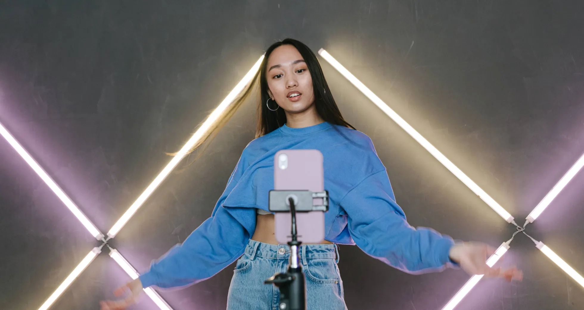 Getting viral: TikTok, Reels, Shorts, Triller, the fever of short form videos