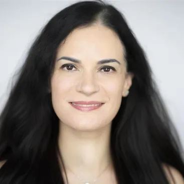 Dolly Makhoul 2025